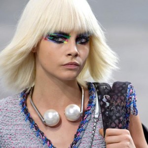 Cara models Karl Lagerfeld's giant pearls for Chanel's Spring/Summer 2014