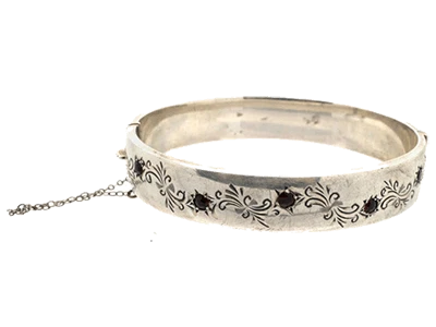 Engraved Silver 1950s Bangle Set With Garnets