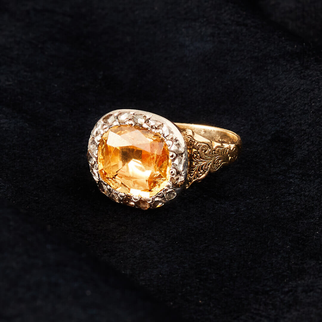A Georgian 15ct Gold, Foiled Topaz and Rose Diamond Ring