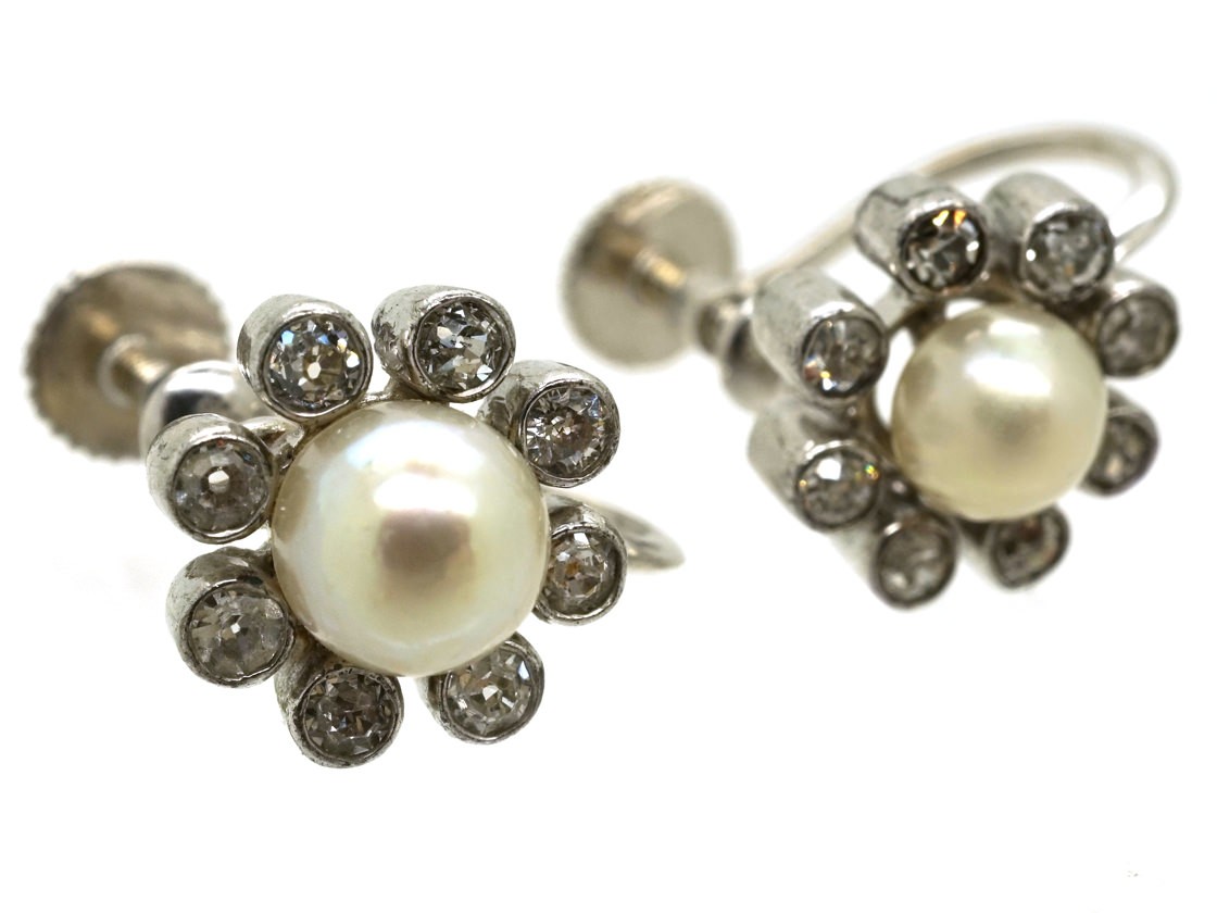 Diamond Daisy Gold Holiday Earrings